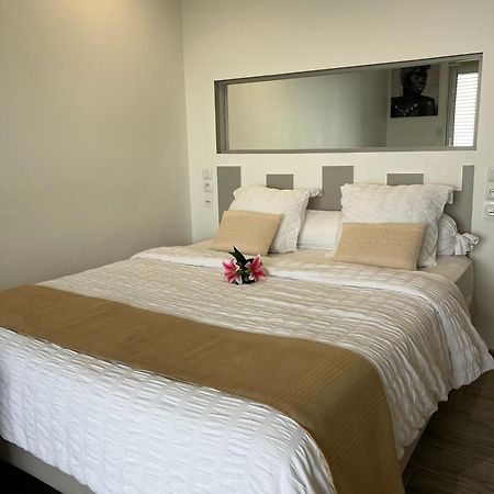 Lady Laying Appartement Le Diamant Buitenkant foto