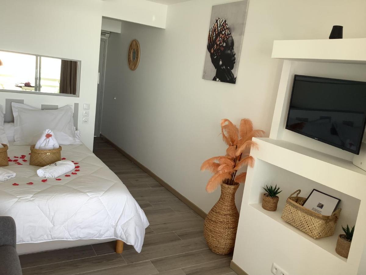 Lady Laying Appartement Le Diamant Buitenkant foto
